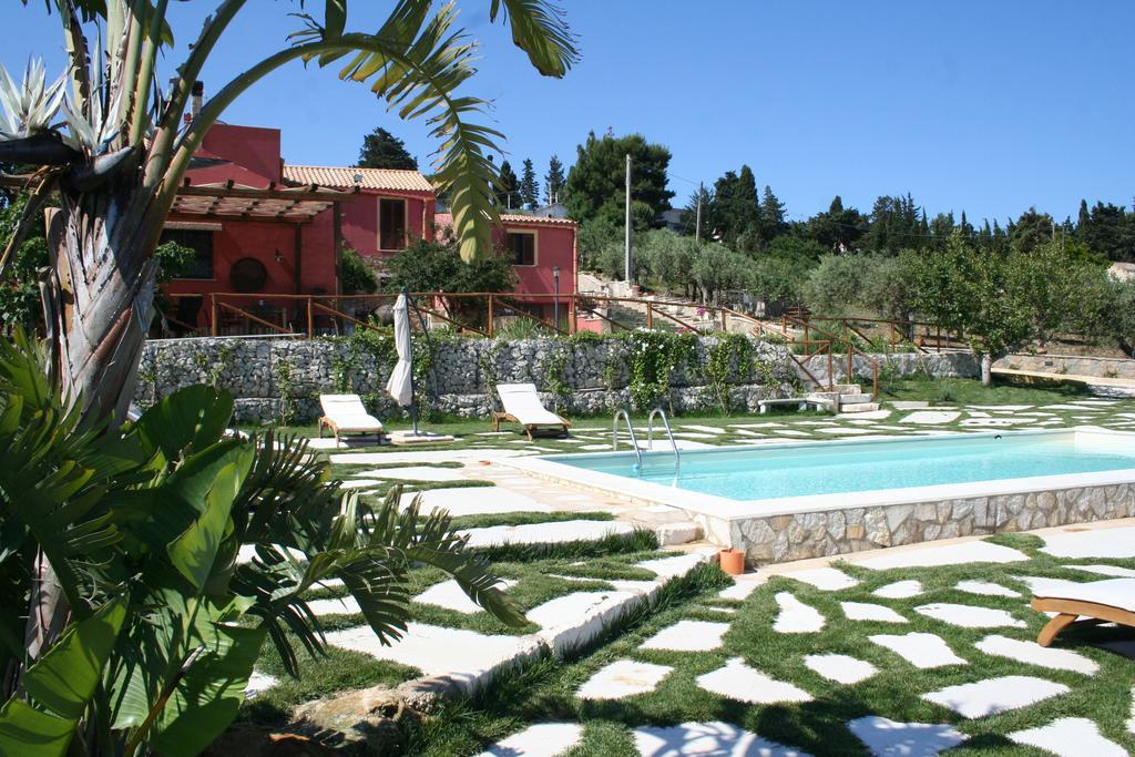 B&B Baglio Degli Ulivi Crocevie Exterior photo